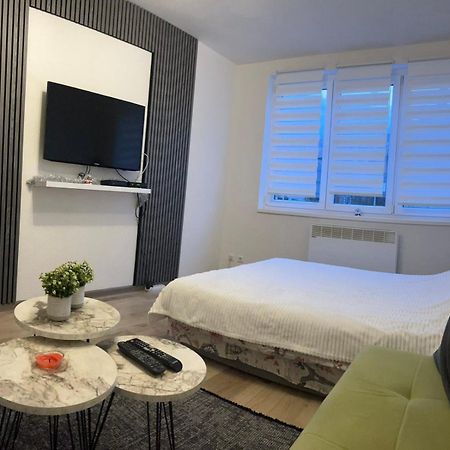 Lovely Apartment In Old Town 400M From City Center Sebilj Сараево Екстериор снимка
