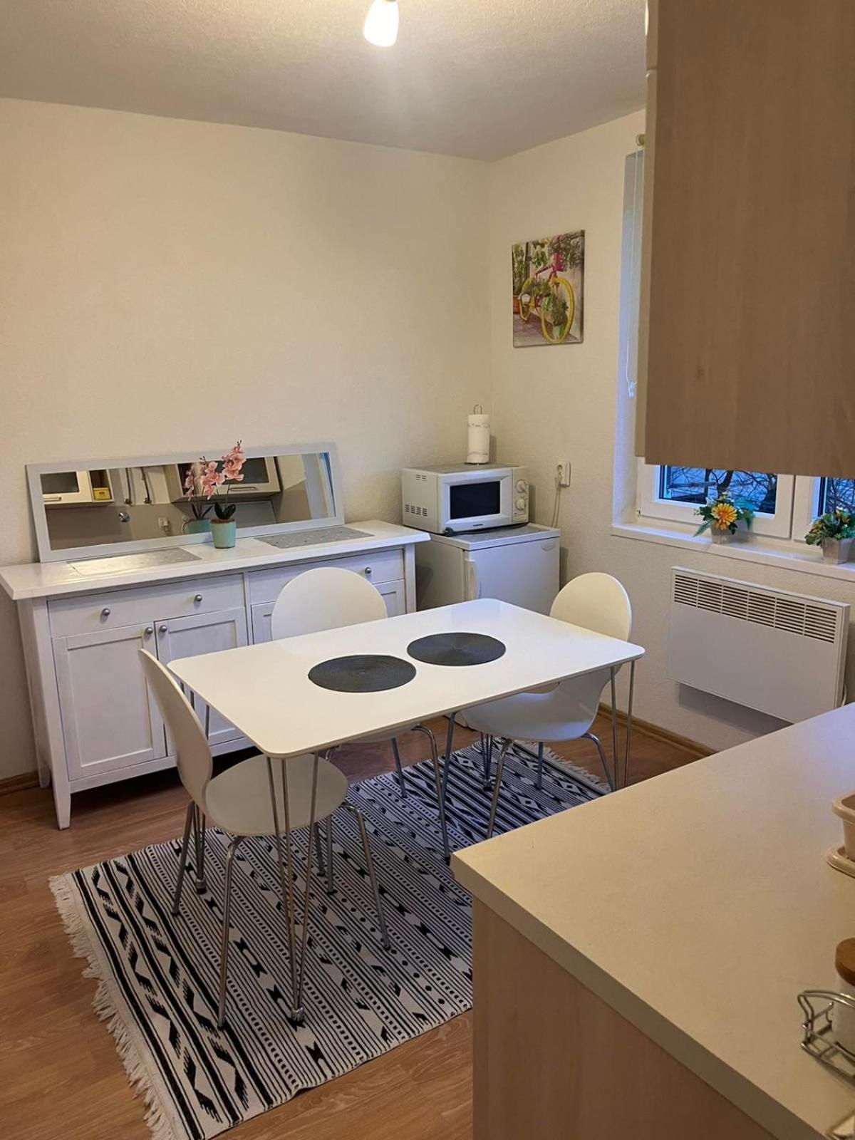 Lovely Apartment In Old Town 400M From City Center Sebilj Сараево Екстериор снимка