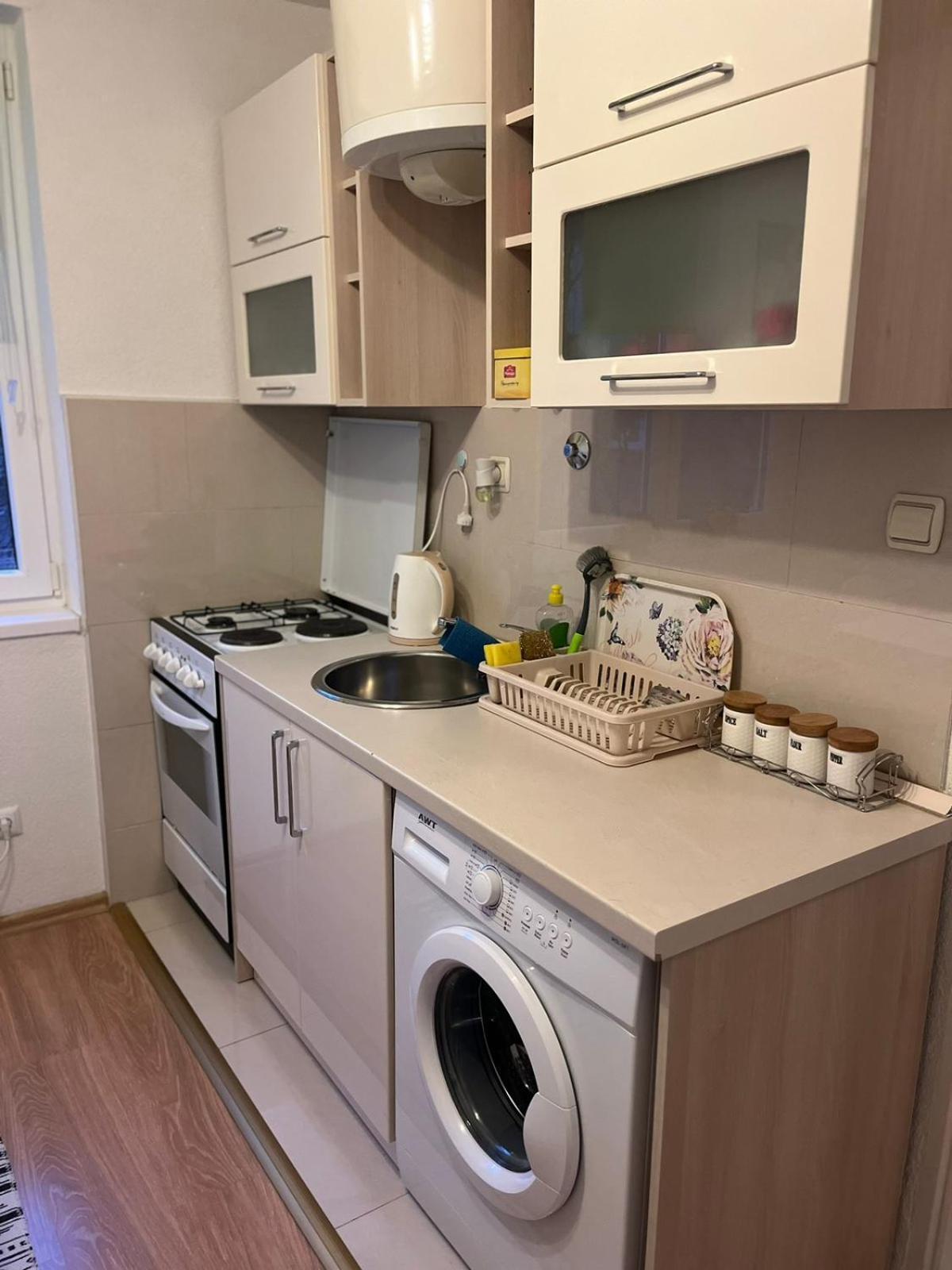 Lovely Apartment In Old Town 400M From City Center Sebilj Сараево Екстериор снимка